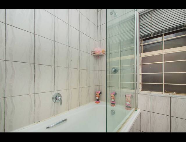 2 BEDROOM TOWNHOUSE FOR SALE IN WELTEVREDEN PARK